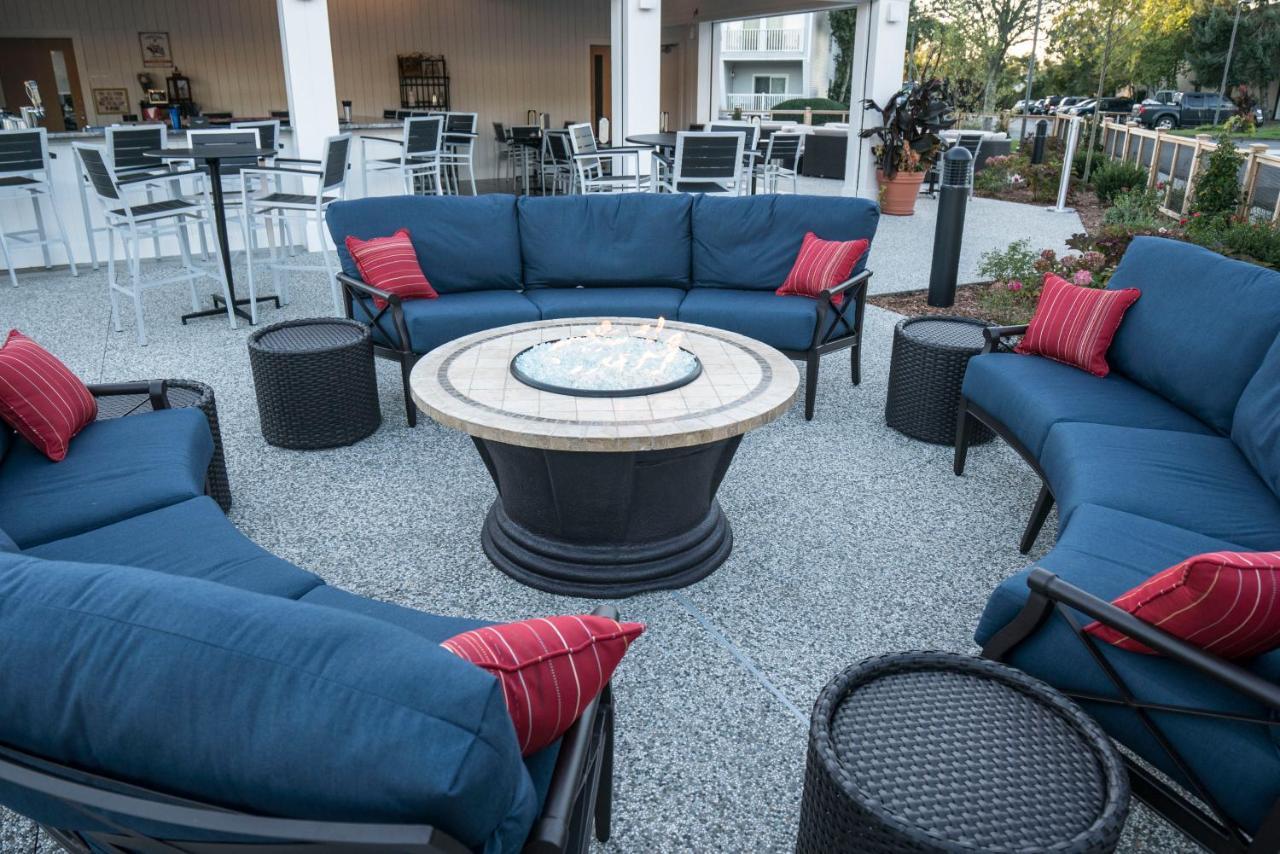 The Cove At Yarmouth Hotel West Yarmouth Ngoại thất bức ảnh